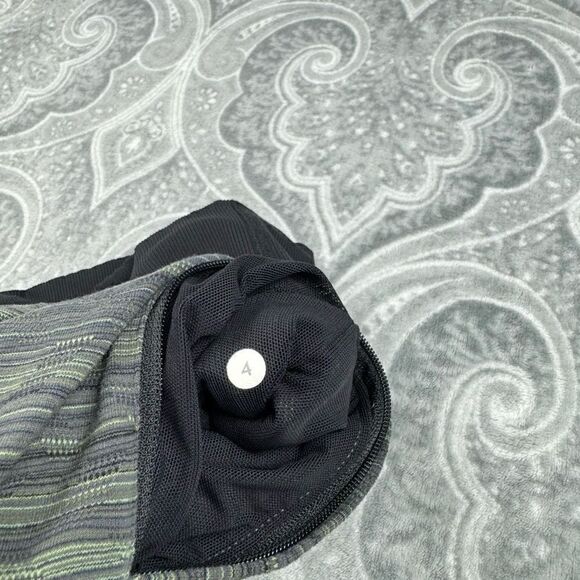 Womens Lululemon Daily Practice Jacket - Picture 6 of 6